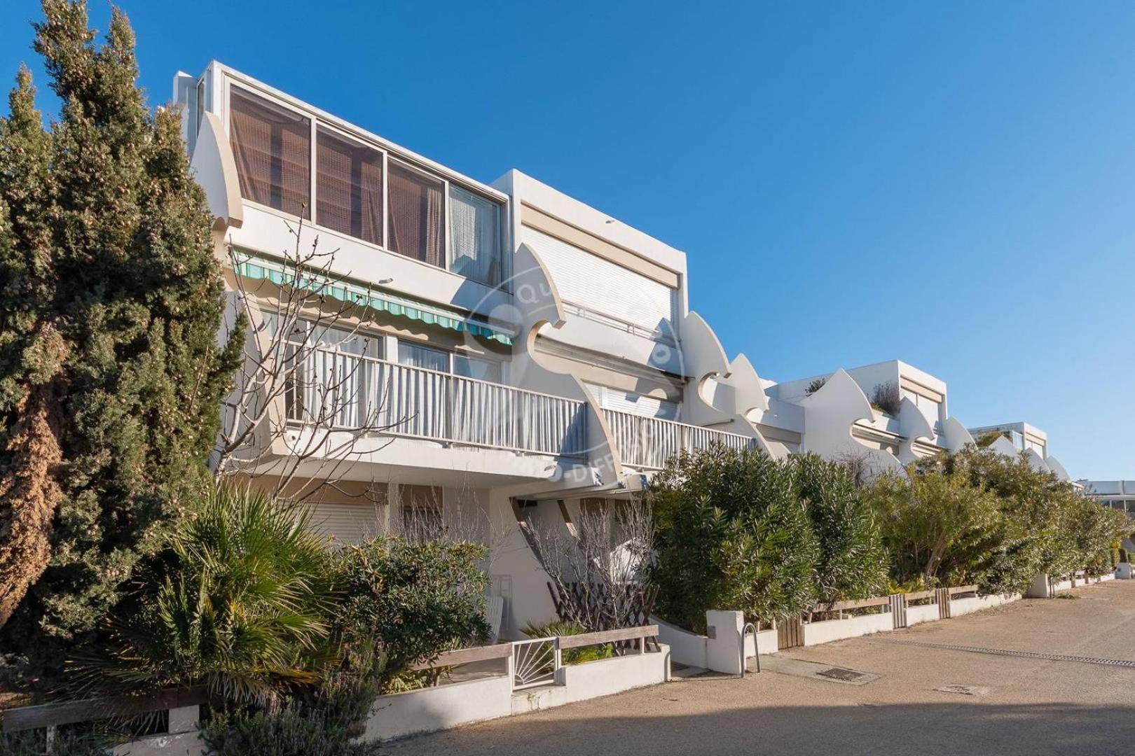 Appartamento AS11677 - Marina de type p3 avec parking privé et appontement Le Grau-du-Roi Esterno foto